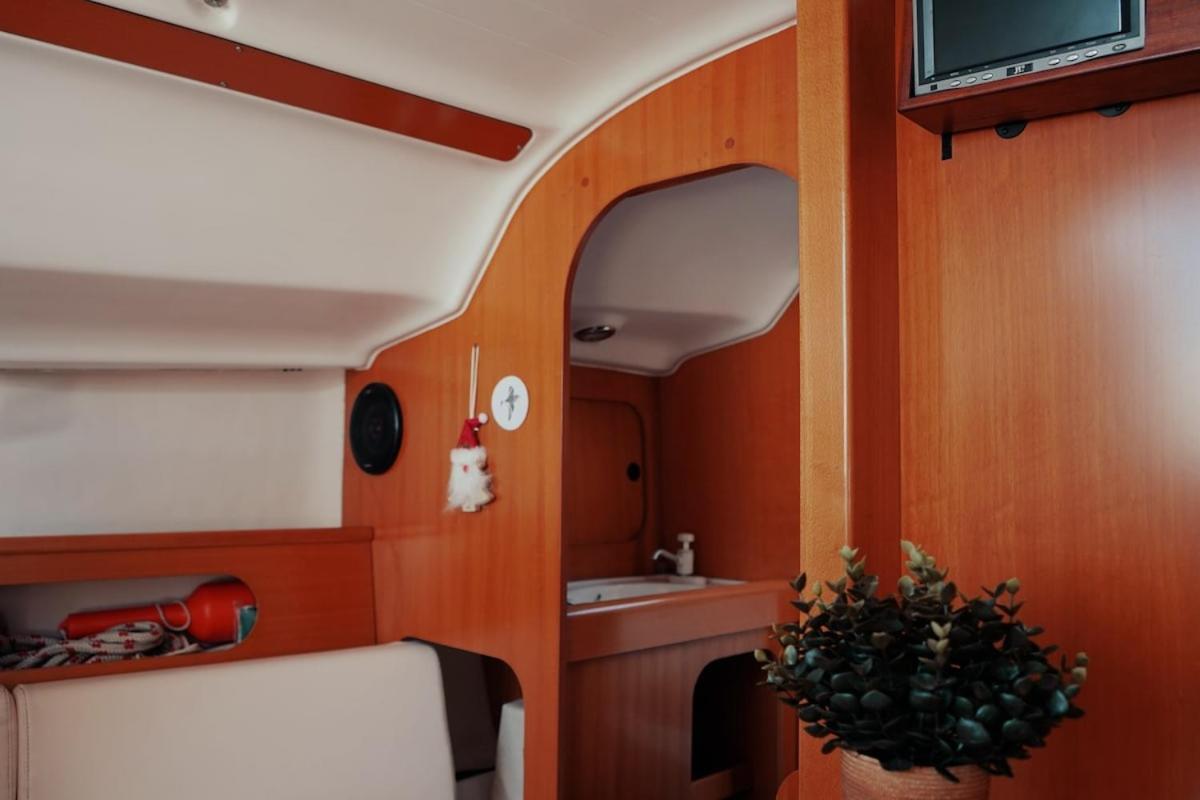 Hotel Surfbird Cozy Sailboat Escape Lissabon Exterior foto