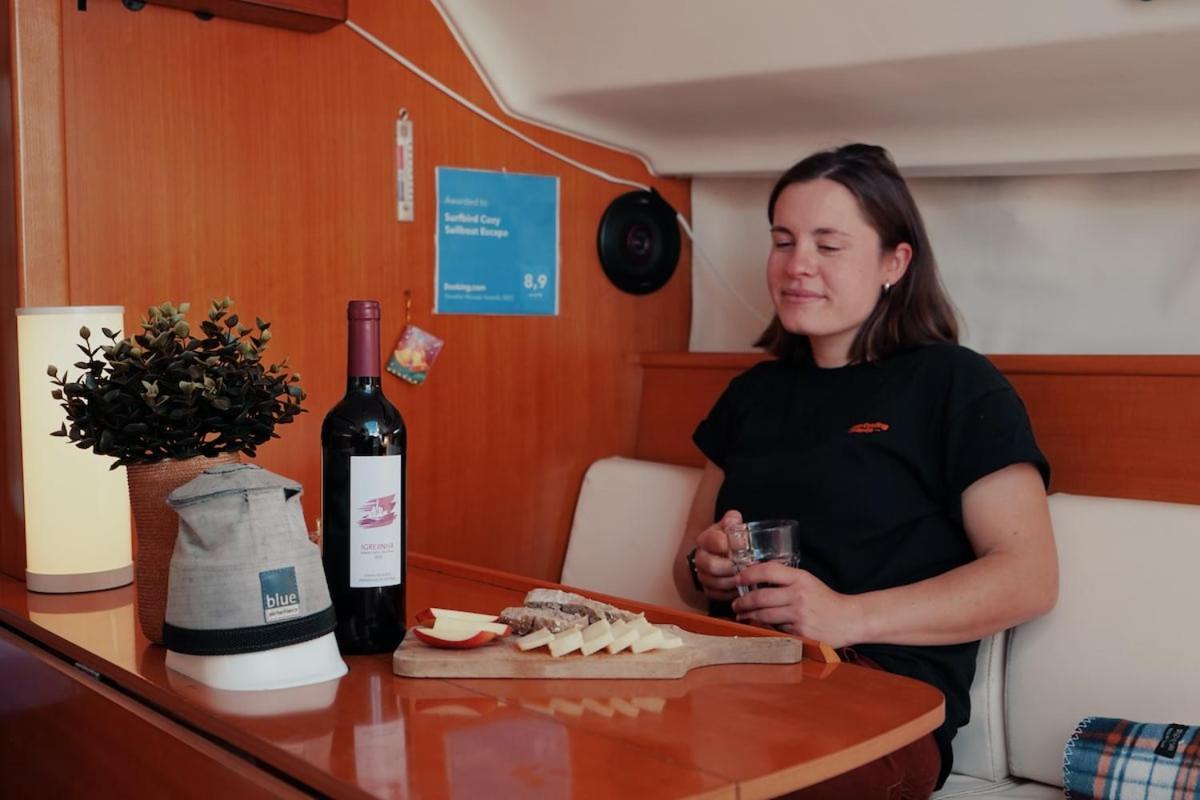 Hotel Surfbird Cozy Sailboat Escape Lissabon Exterior foto